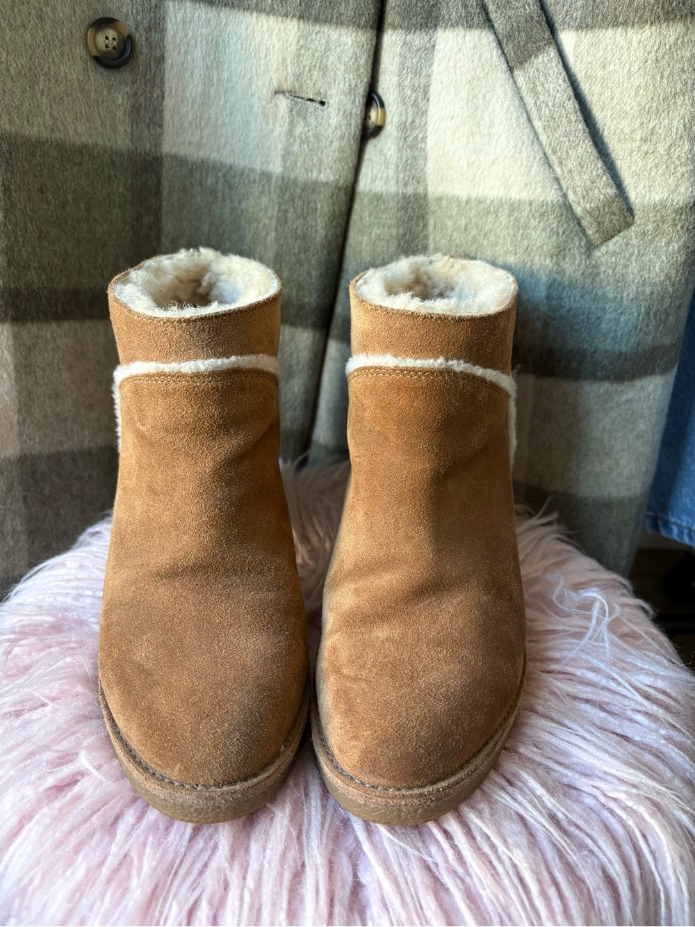 Ugg Kasen Shearling Boots